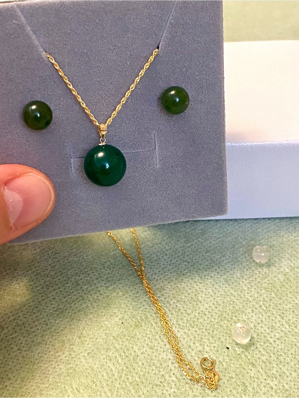 18 K Solid Gold Chain Necklace and Stud Earrings Set with Dark Green  Jade Stone
